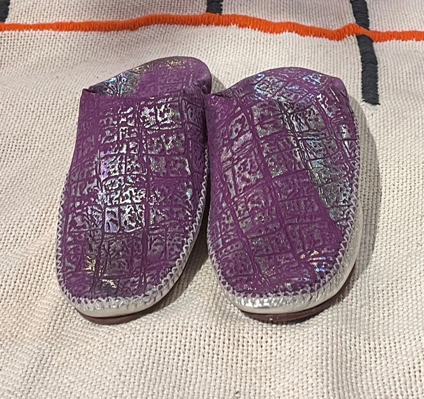 Moroccan womens babouches in purple