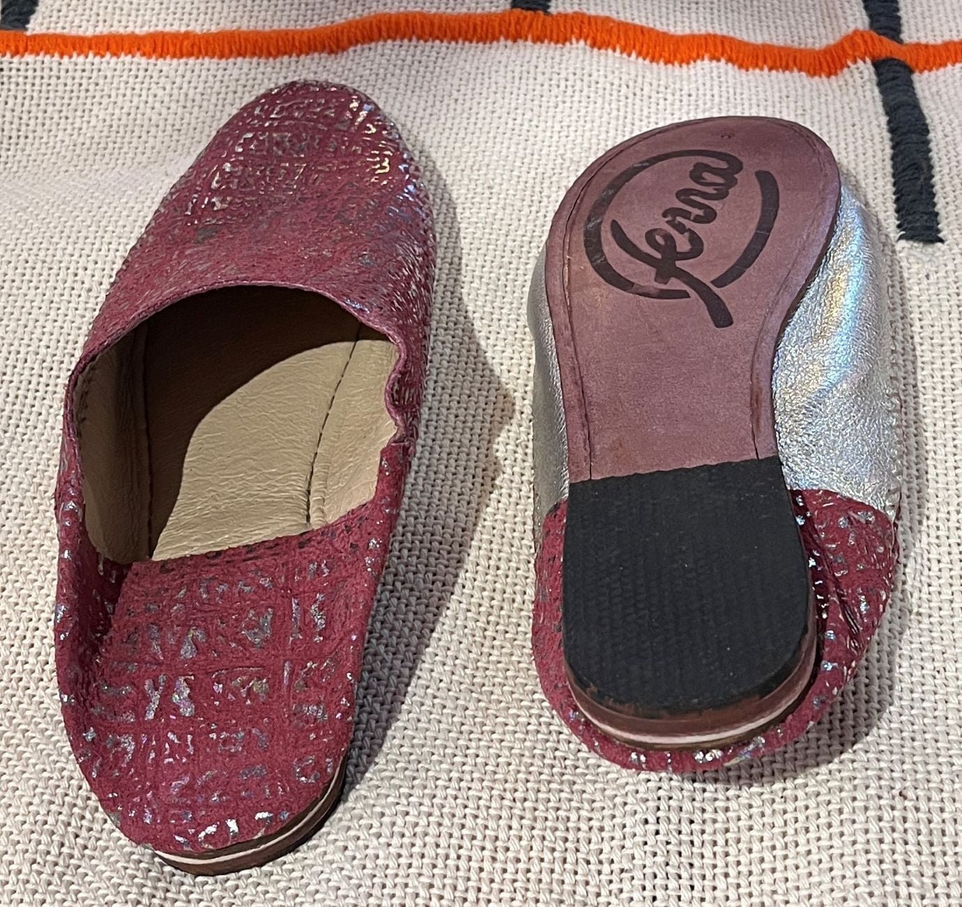 red slippers babouche