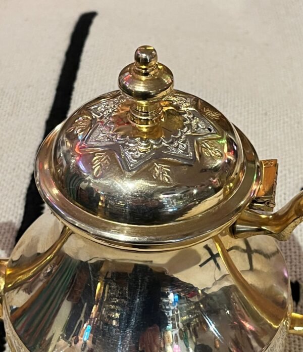 gold teapot