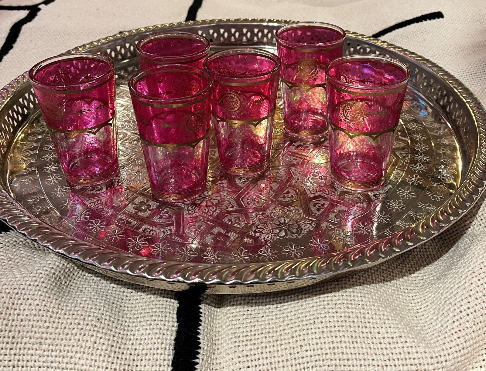 verres a the marocains montreal servez votre the avec ces verres marocains de couleur rose