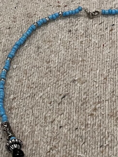 collier turquoise avec pendentif khamsa