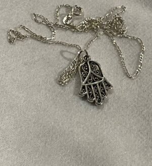 hamsa necklace4 The pendant is Hamsa hand. Hamsa hand holds cultural significance in many traditions