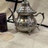 petite theiere marocaine et verres2 petite theiere marocaine