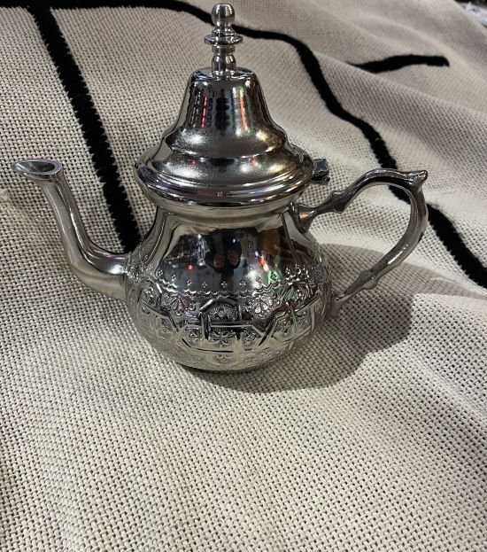 moroccan teapot without feet