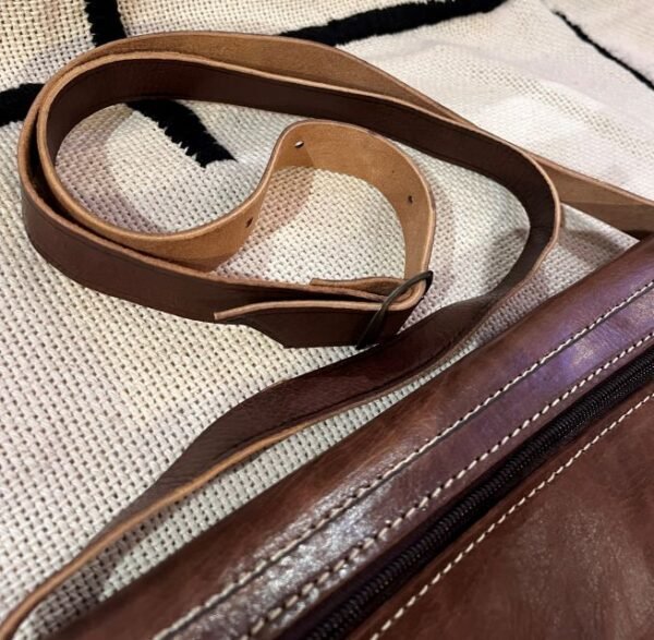 Leather messenger bag for an iPad or tablet