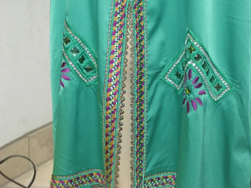 trouvez collection de nos kaftan dans notre boutique marocaine