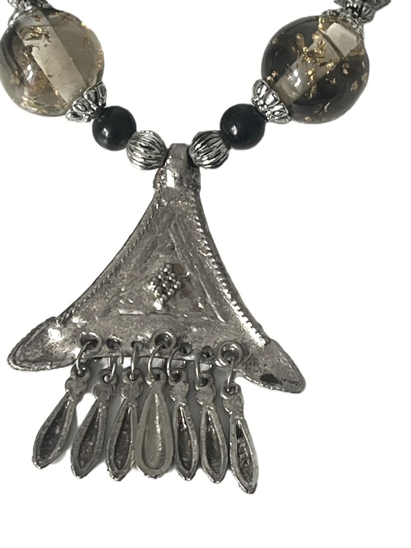 La forme triangulaire peut symboliser différentes significations telles que l'équilibre, l'harmonie ou la créativité