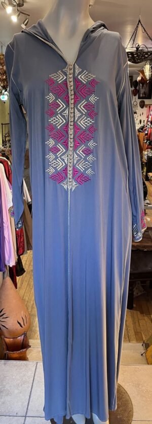 women djellaba1 The Moroccan djellaba for women
