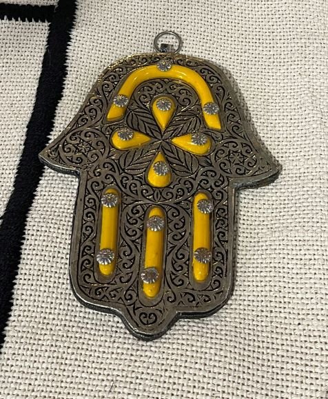 Hamsa wall