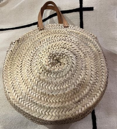 panier en osier pour votre serviette de plage