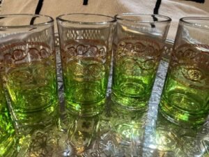 green moroccan tea glasses1 verres a the de couleur vert