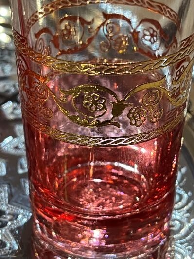 pink moroccan tea glasses