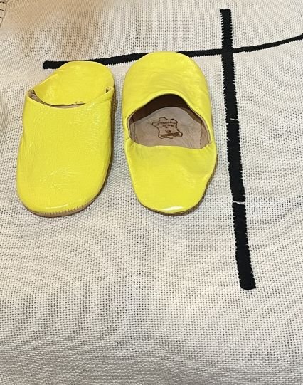 womens slippers canada light yellow