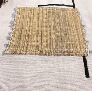 Sets de table tissés artisanalement avec pompons Sets de table tissés artisanalement avec pompons