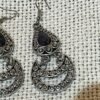 boucles d'oreilles noires et argent