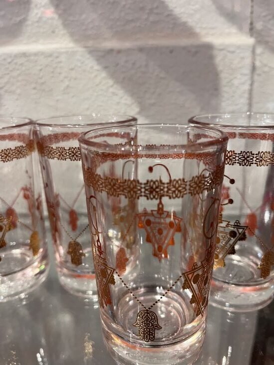 verres dorees avec khamsa montreal