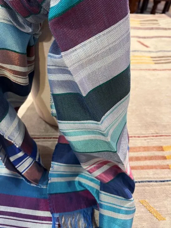 foulard bleu en soie naturelle