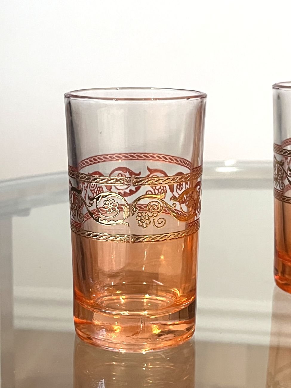 verres de maroc de couleur dore et orange