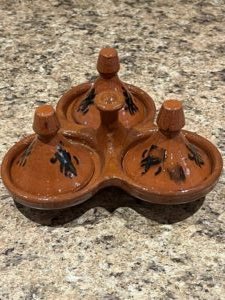 Moroccan mini tagine spices holder set of 3 Ensemble de 3 mini tajines marocains pour épices