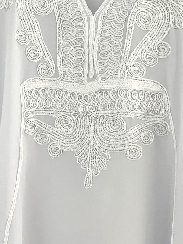 Moroccan-whye-kaftan-closeup top caftan marocain blanc