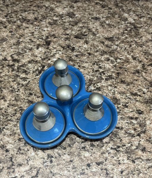 Vue de haut mini tagine triple en ceramique turquoise pour epices