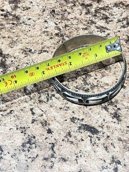 Vintage-Berber-Bracelet-diameter ce bracelet est un témoignage intemporel du patrimoine amazigh