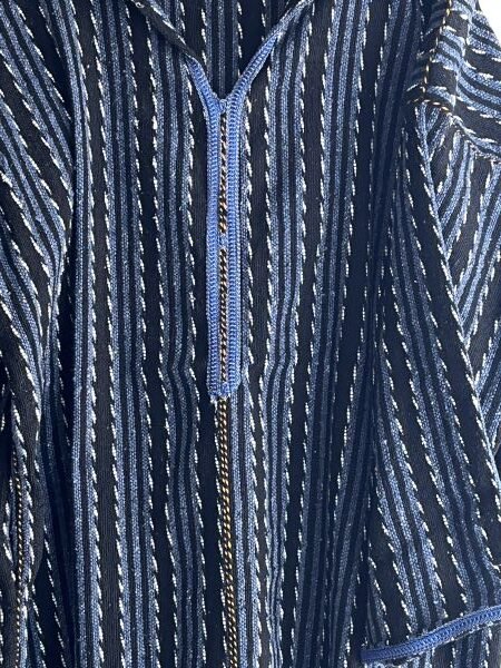 Thick wool djellaba for winter protection