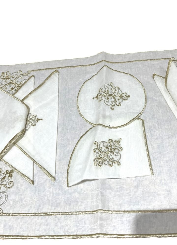 decorative teapot holder and placemat