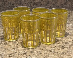yellow-Moroccan- tea-glasses verres a the marocain jaunes