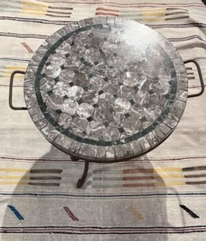 Moroccan-mosaic-table table marocaine en mosaique