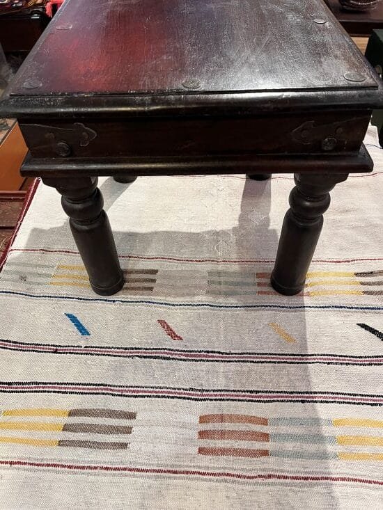 table-basse-bois-solide-vue-cote