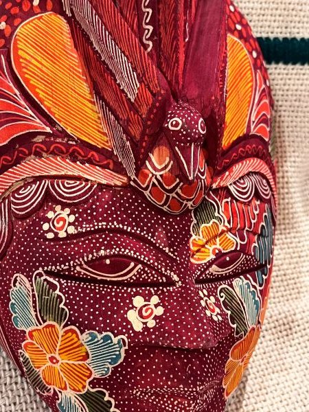 Décoration murale masque en bois indonesie