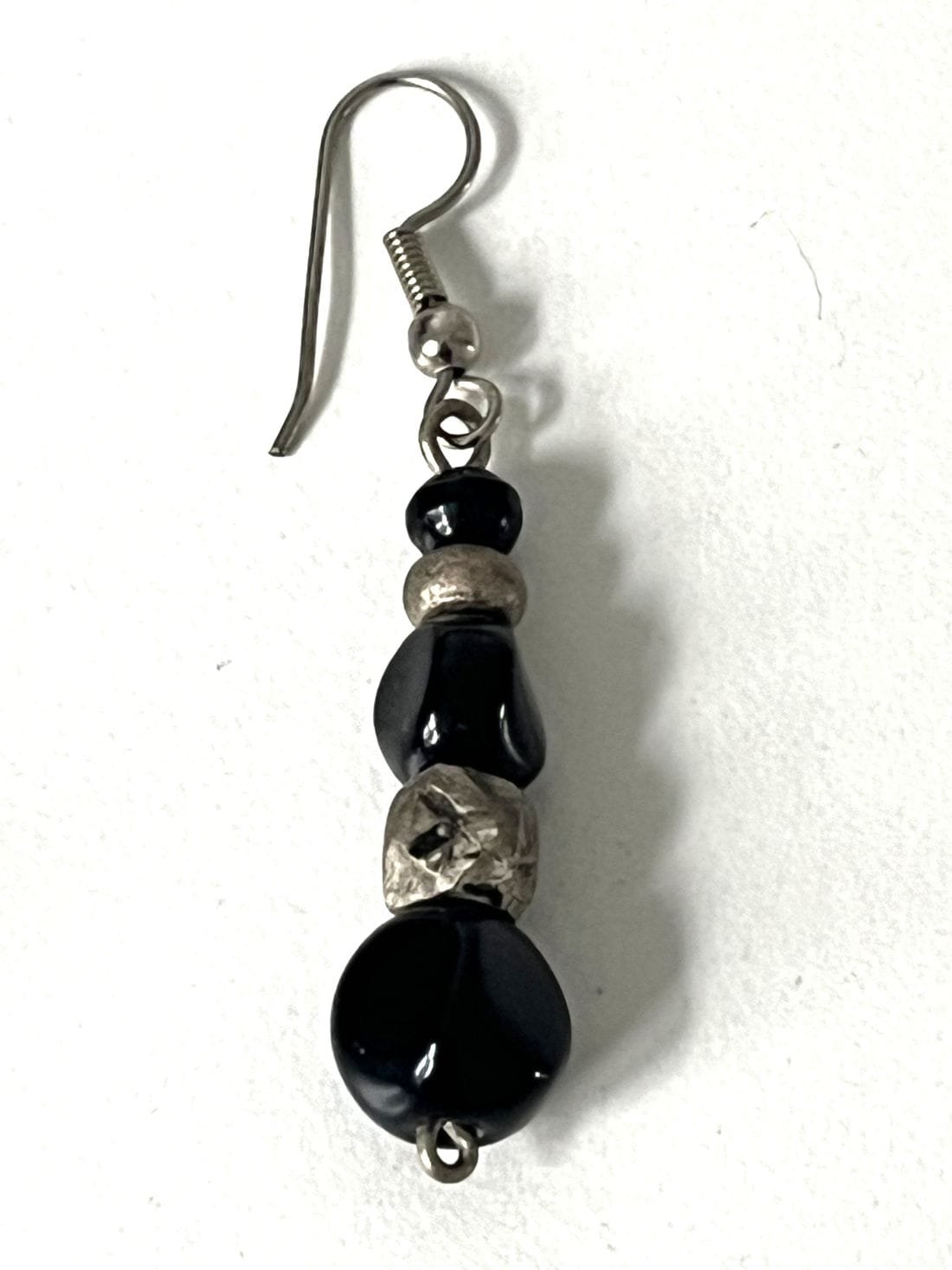 boucles oreilles onyx et pierres argentés