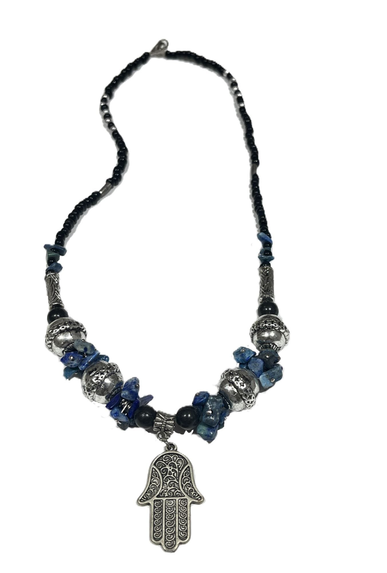 hand-fatima-necklace Ce collier khamsa convient à toutes les occasions.