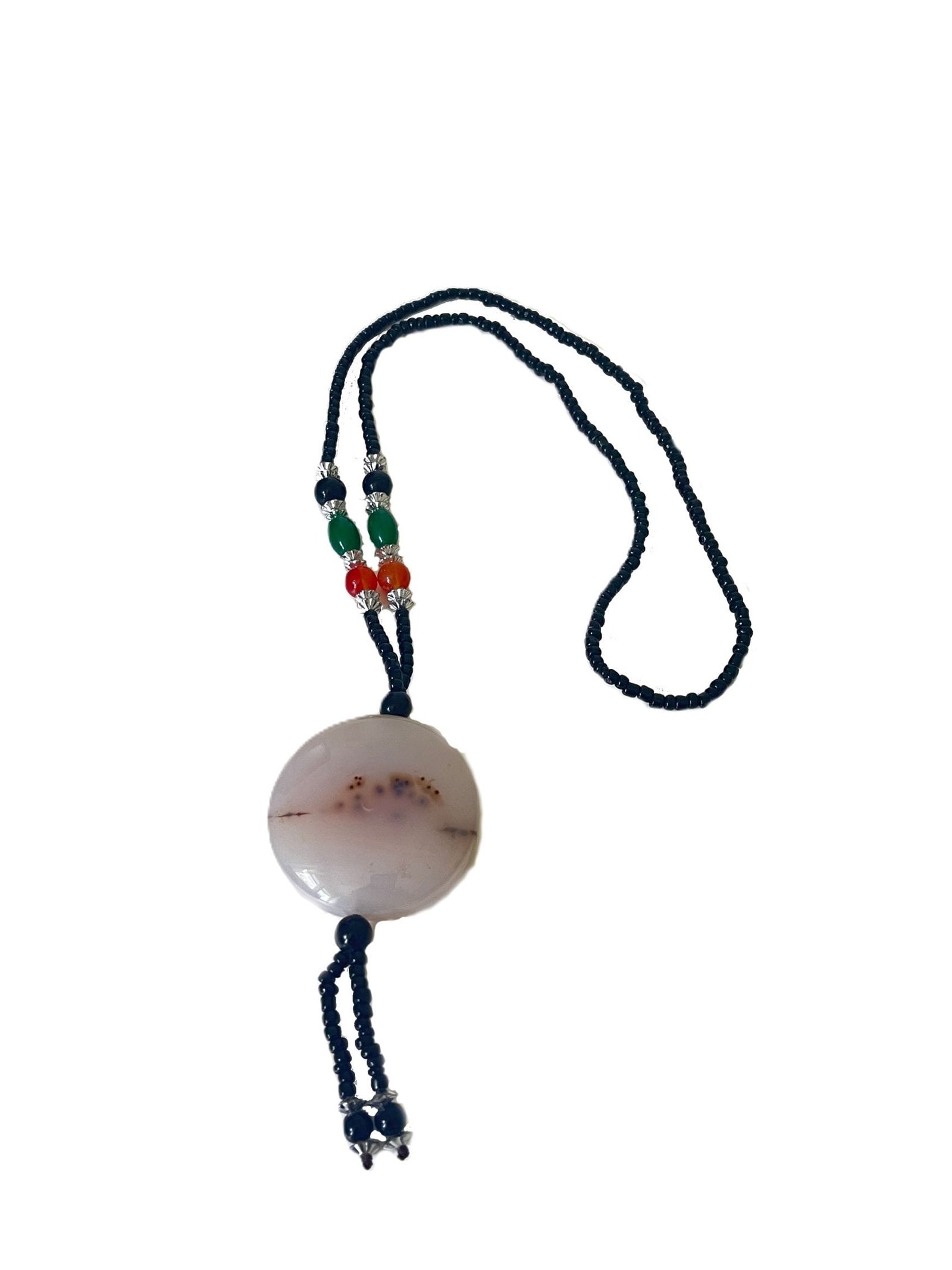 handmade-agate-pendant-morocco Collier en calcédoine et perles