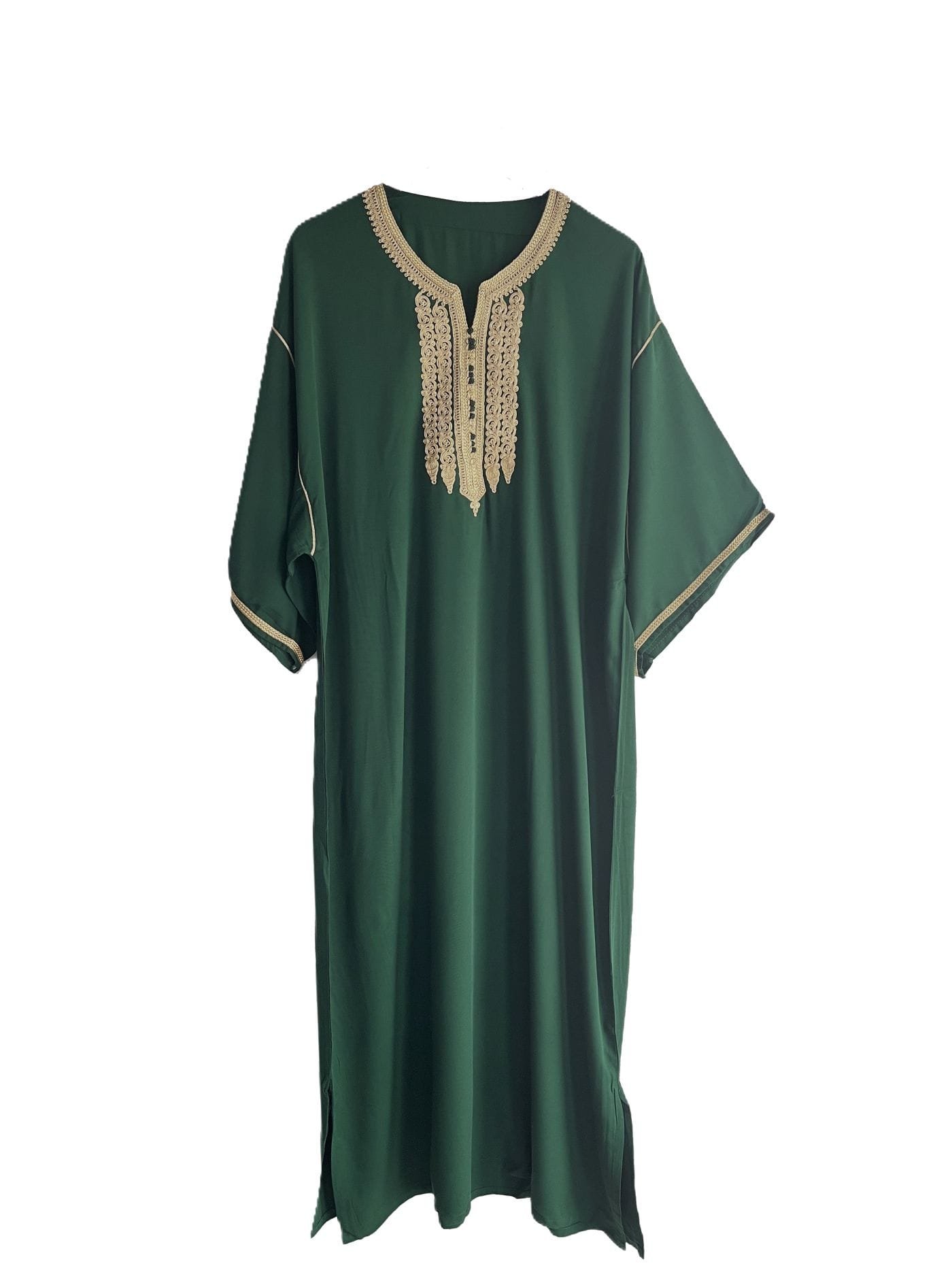 Élégant caftan d'inspiration marocaine orné de broderies raffinées
