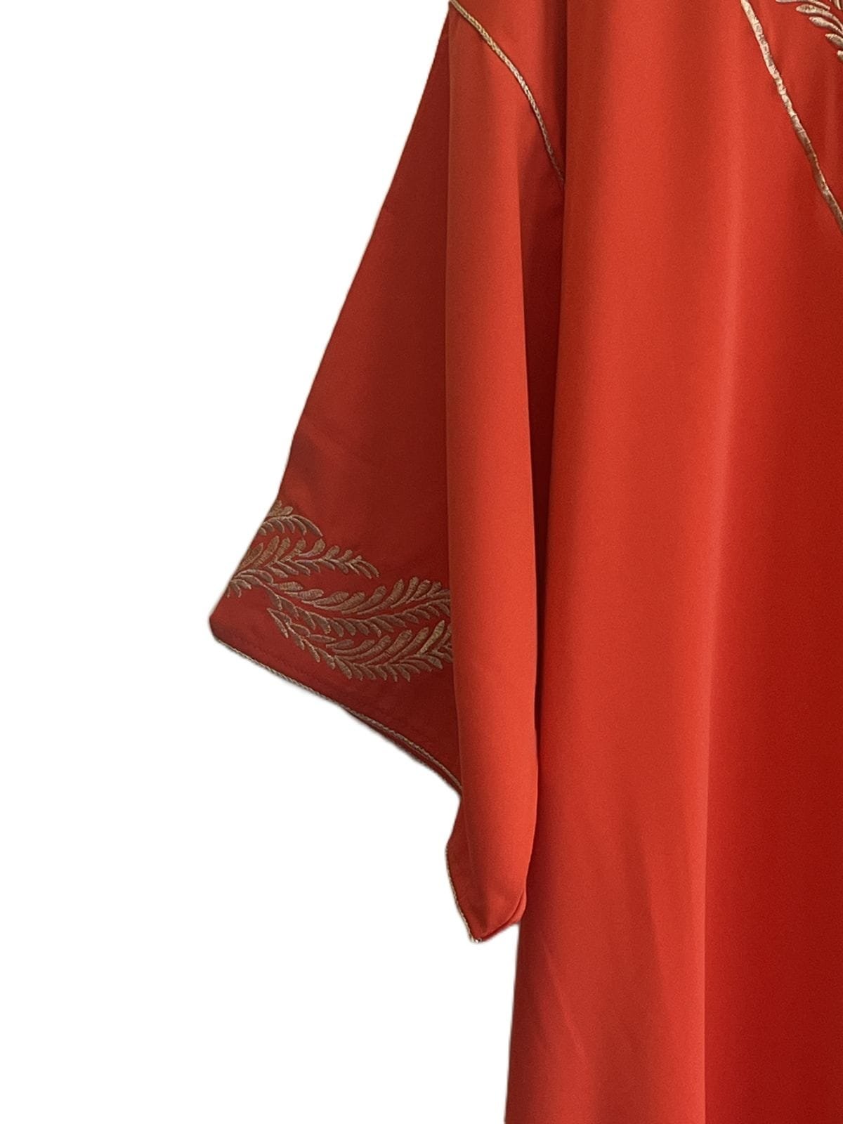 Orange caftan marocain