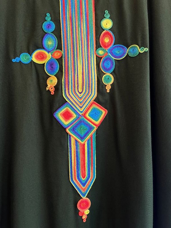 broderies multi couleur gandoura marocain